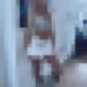 Dalila, fille de 43 ans propose plan cul à Vémars