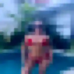 Sexy Ursula, 26 ans à Venizy - voir sa photo