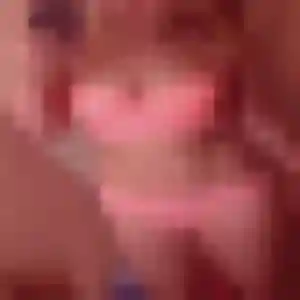 Ornella (24 ans) à Venoy attend une rencontre ce soir
