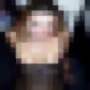 Charline de Venzolasca, 31 ans - plan cul sans prise de tête