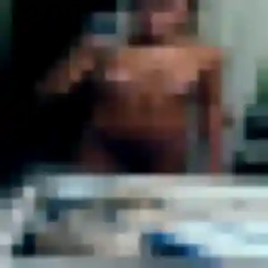 Omotola de Verneuil d'Avre et d'Iton, 30 ans - plan cul sans prise de tête