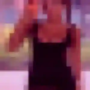 Adja, 26 ans, en ligne à Vienne pour une rencontre coquine