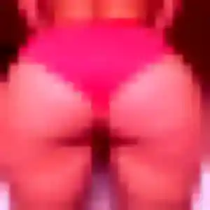 Contacte Nassira, 23 ans à Vienne gratuitement