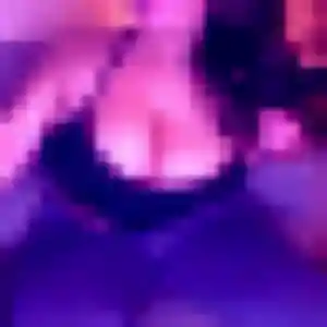 Inès, femme de 33 ans propose plan cul à Villeneuve-de-la-Raho