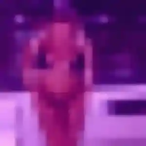 Contacte Ursula, 28 ans à Villeurbanne en privé