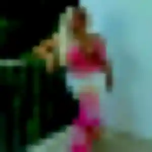 Nafi, 23 ans, en ligne à Villevaudé pour un plan cul