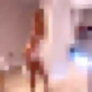 Ablavi, 36 ans, en ligne à Vuillecin pour une rencontre coquine