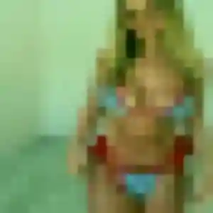 Découvre Honorine, 33 ans à Yvias en privé